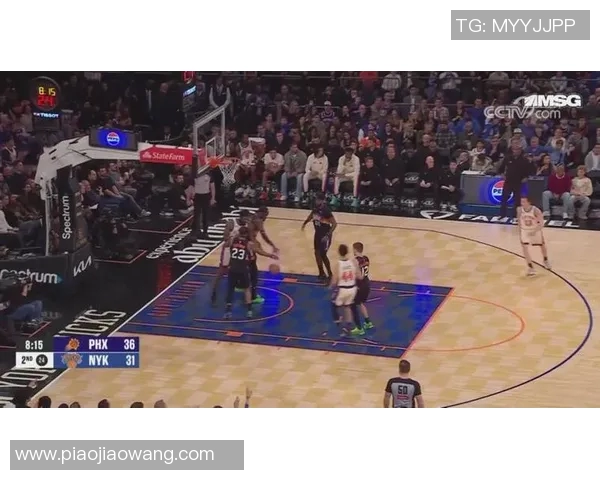 可以出战！布克近5场对阵尼克斯场均32.0分3.4篮板7.2助攻